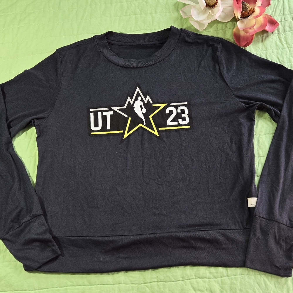 Vuori Black Boxy Long Sleeve Sweatshirt